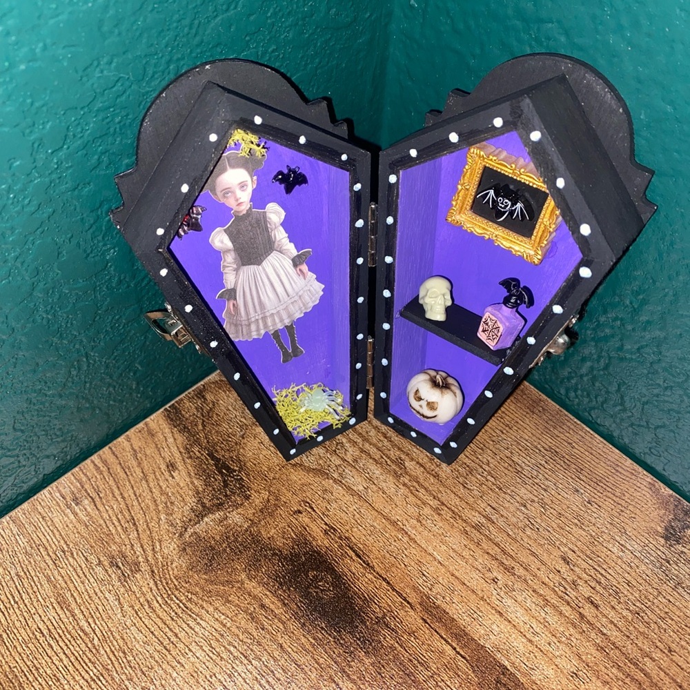 Coffin Shadow Box - Picture 3 of 4